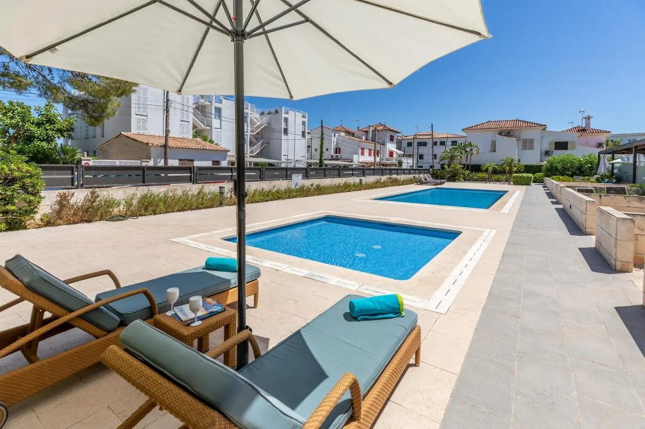 Apartment La Nau - Fantastic Apartment With Hot Tub And Pool, Just Steps Away From Beach location