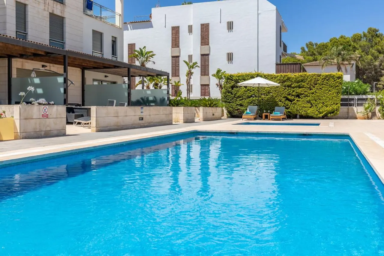 Apartment La Nau - Fantastic Apartment With Hot Tub And Pool, Just Steps Away From Beach Port de Pollenca