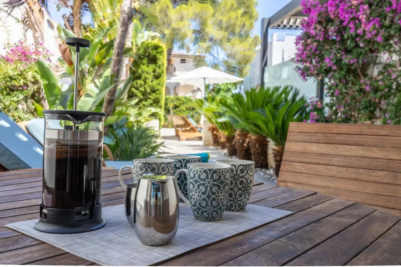 Apartment La Nau - Fantastic Apartment With Hot Tub And Pool, Just Steps Away From Beach Port de Pollenca