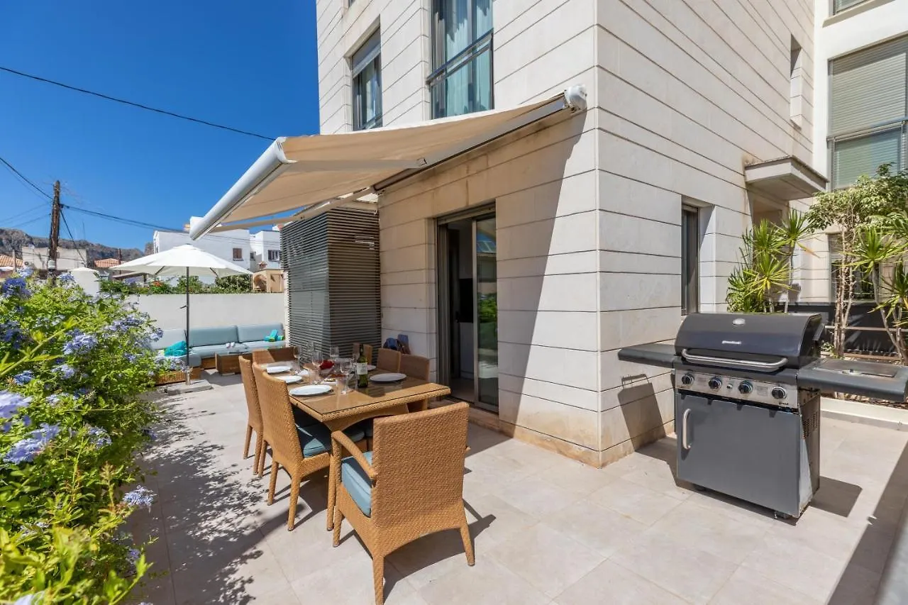Apartment La Nau - Fantastic Apartment With Hot Tub And Pool, Just Steps Away From Beach Port de Pollenca 0*,