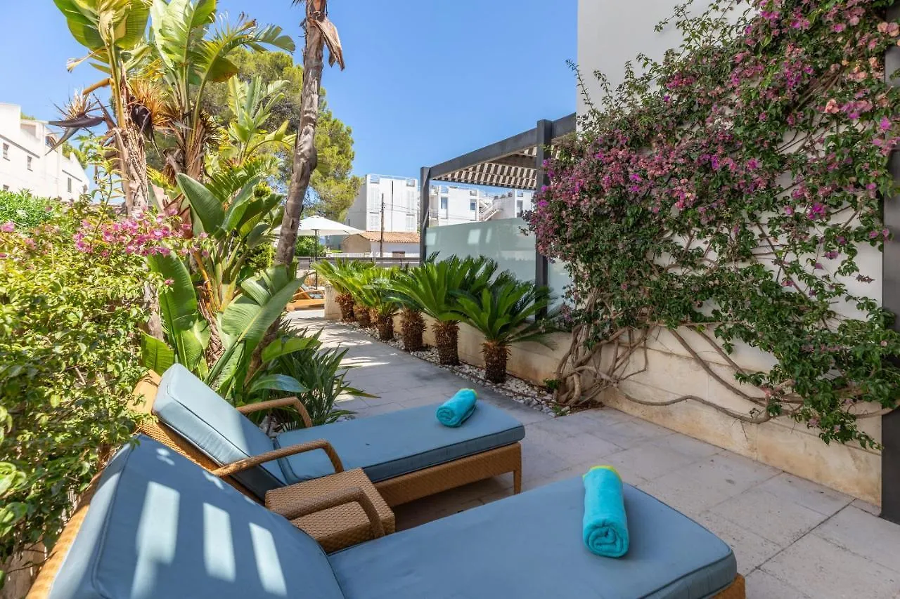 Apartment La Nau - Fantastic Apartment With Hot Tub And Pool, Just Steps Away From Beach Port de Pollenca